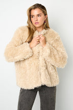 Zachte fluffy jas
