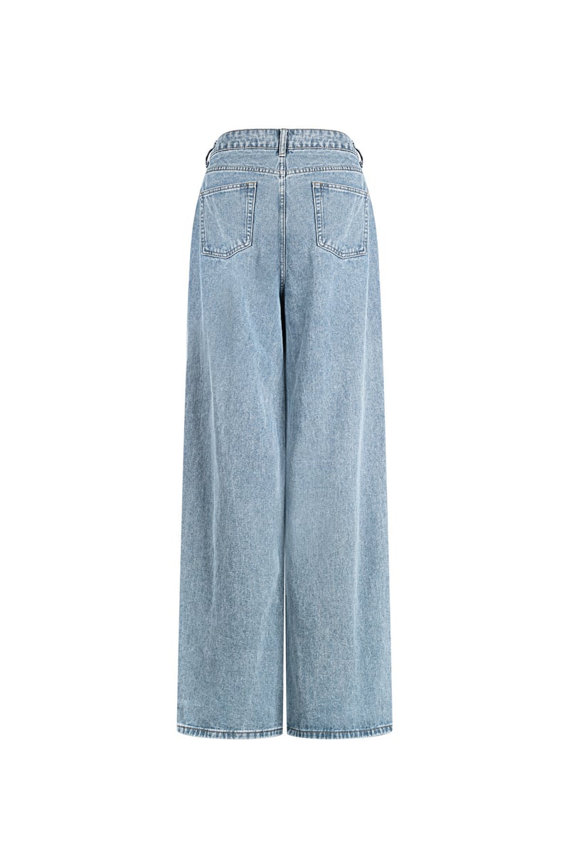 Jeans the classic cut