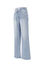 Denim jeans zip up