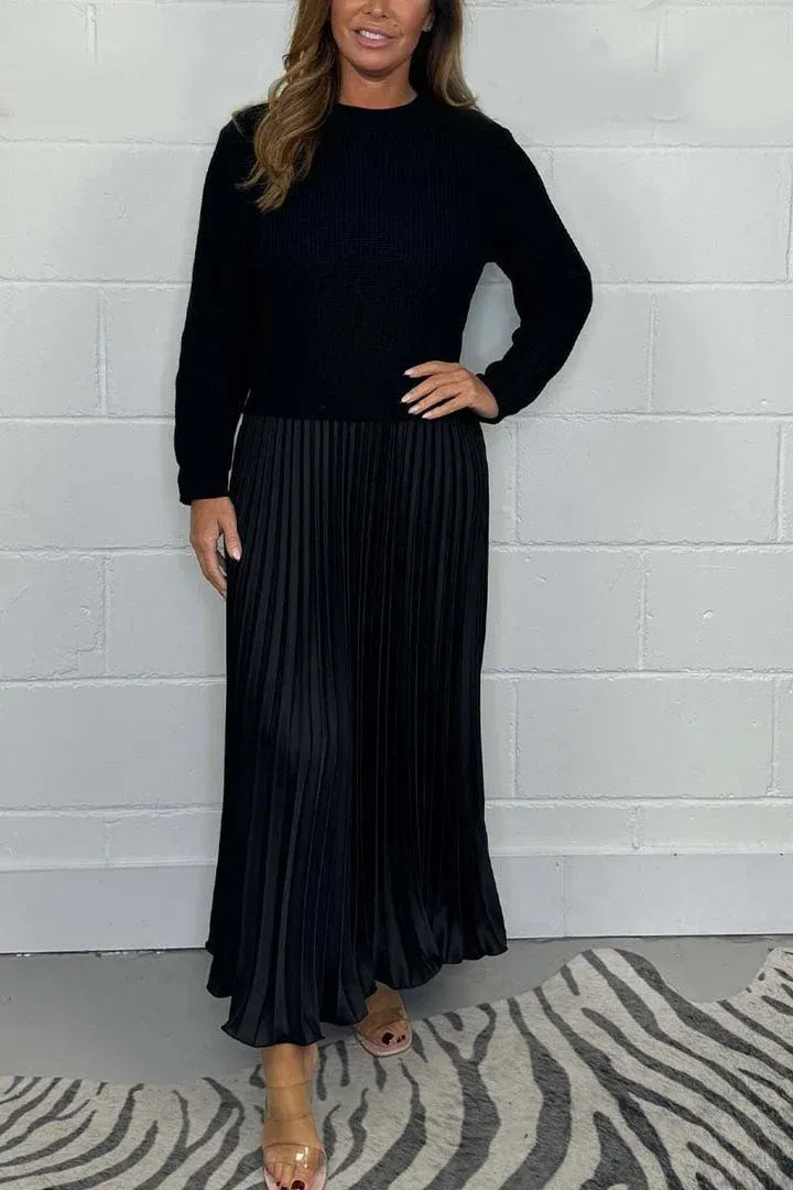 Claudia | Maxi dress with a knit top and pleated skirt