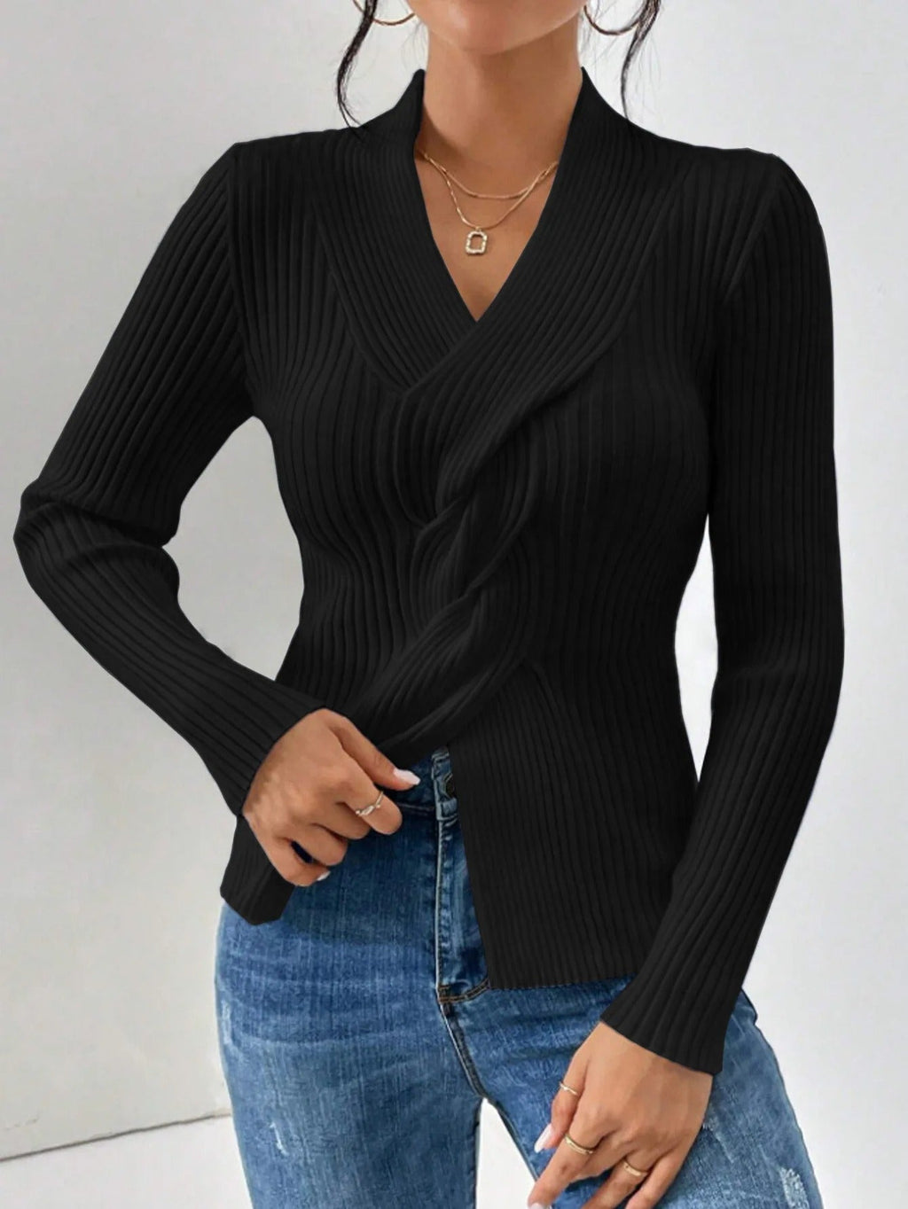 Romy™ | Hand-knitted V-neck jumper
